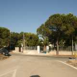 A questo punto proseguiamo ancora sulla complanare per trovarci davanti alle indicazioni per la localit� San Giovanni